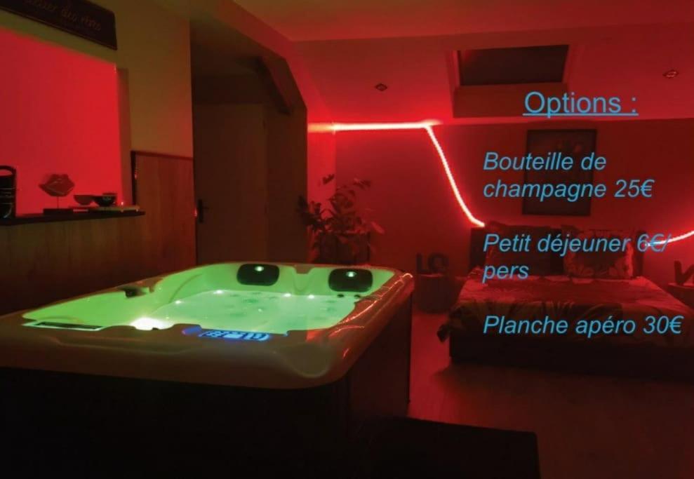 Bulles Etoilees Appartement Avec Jacuzzi Prive Montrevel-en-Bresse ภายนอก รูปภาพ
